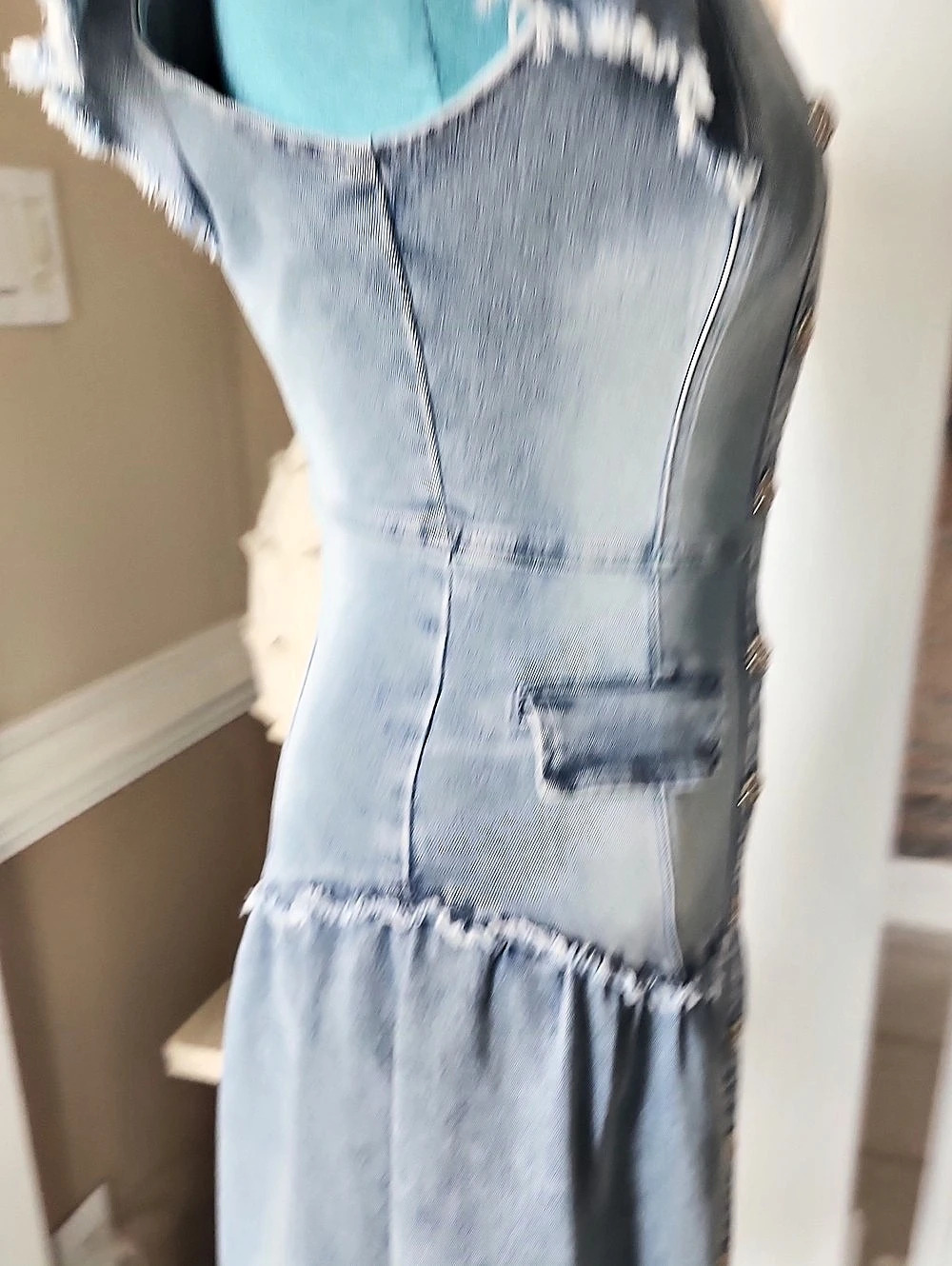 En Saison Denim Flutter Sleeve Button-Front Midi Dress in Blue Xs - Picture 12 of 16